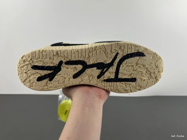 Travis Scott Jack Jordan FZ8117-102 x Jumpman TR 0702